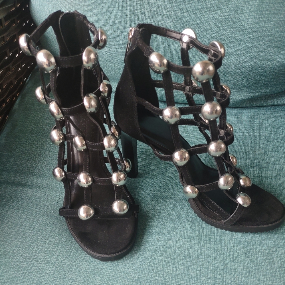 Karl lagerfeld heels